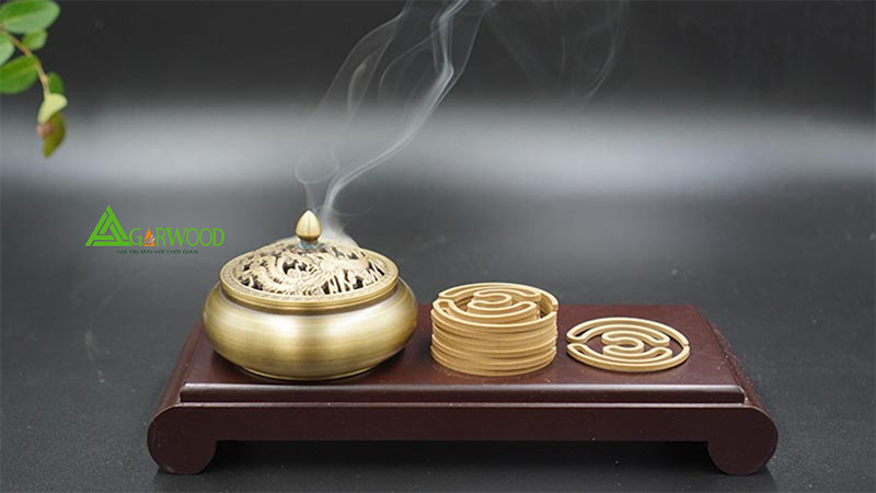 Sử dụng trầm hương trong xe