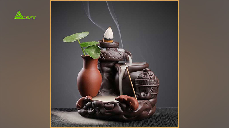 Thác khói trầm hương