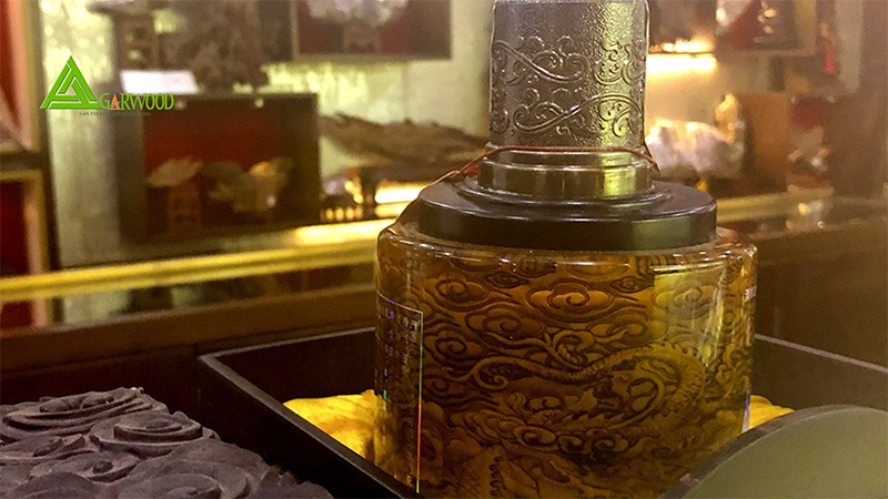 Rượu trầm hương