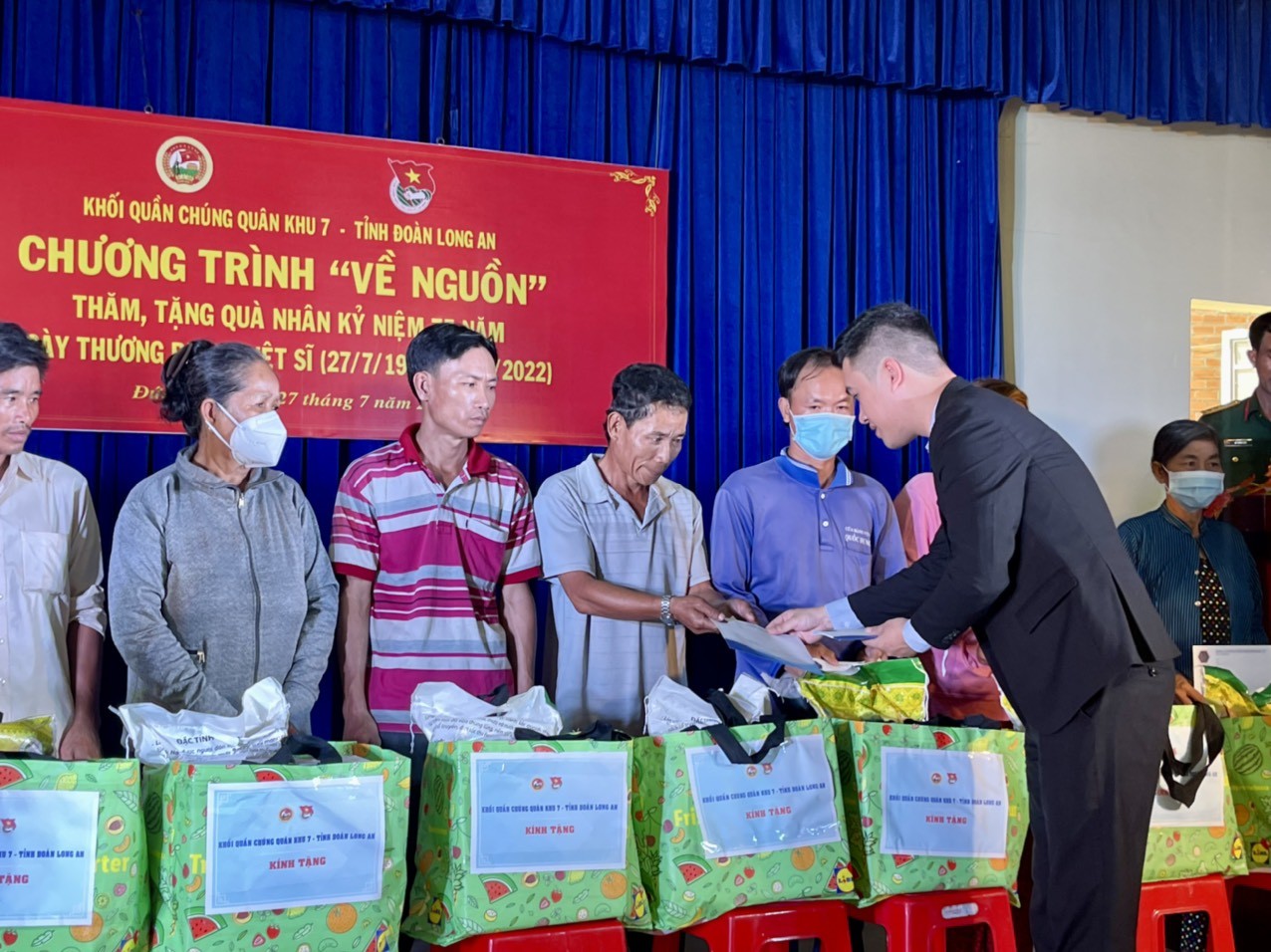 CÔNG TY CỔ PHẦN TRẦM HƯƠNG SINH HỌC TTT  DÂNG HƯƠNG TƯỞNG NIỆM CÁC ANH HÙNG LIỆT SỸ TẠI LONG AN - 27/07/2022